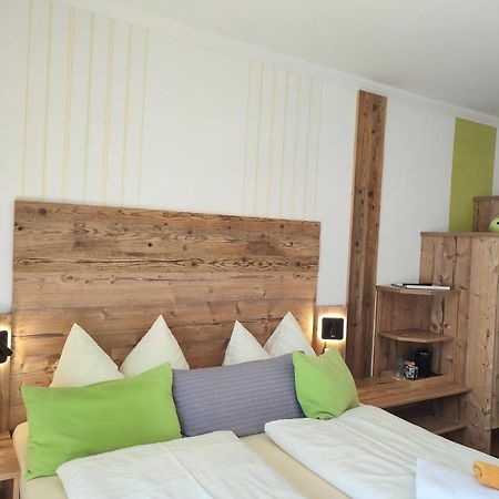 Gasthof Klug Zum Ehrensepp Modriach Ngoại thất bức ảnh