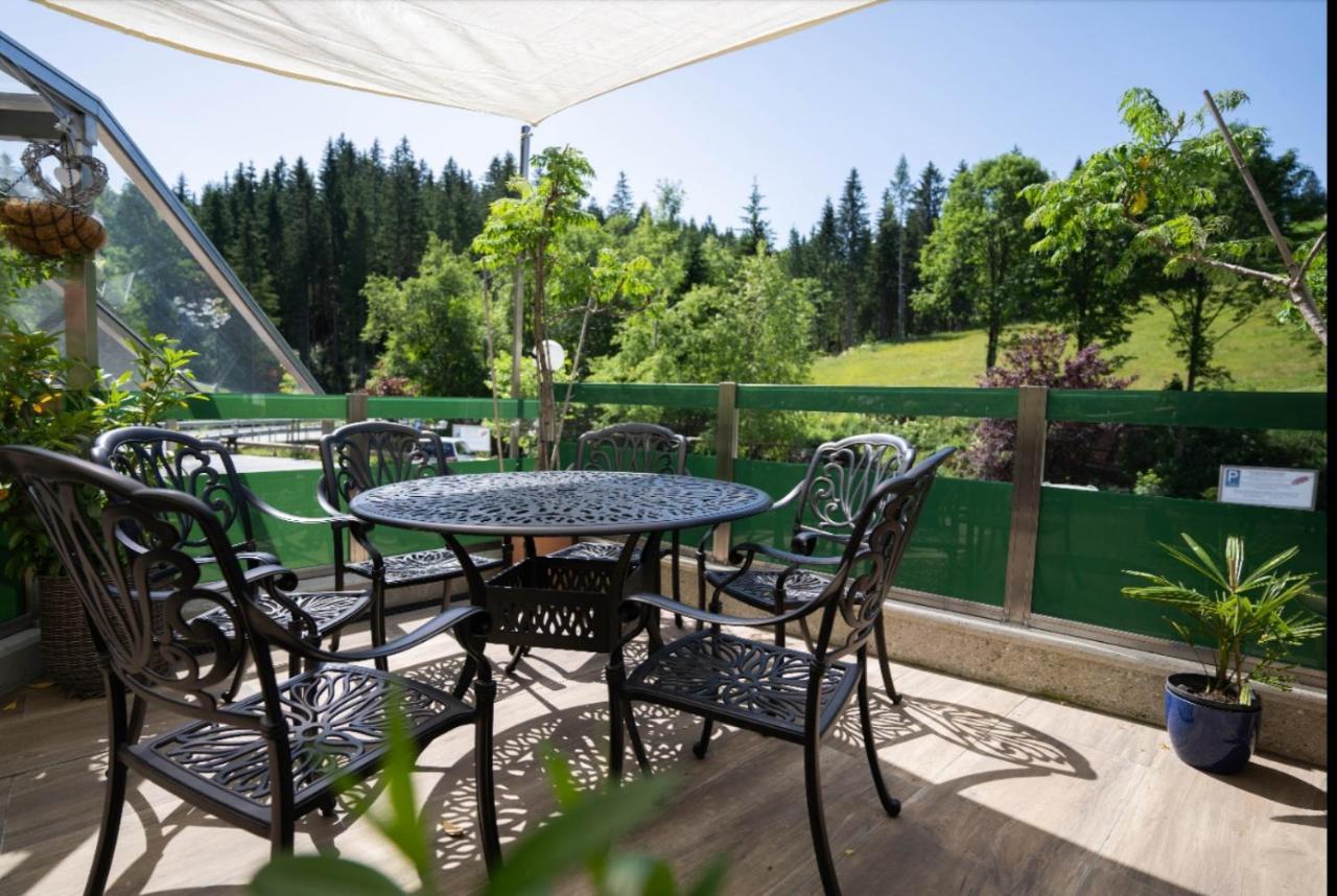 Gasthof Klug Zum Ehrensepp Modriach Ngoại thất bức ảnh