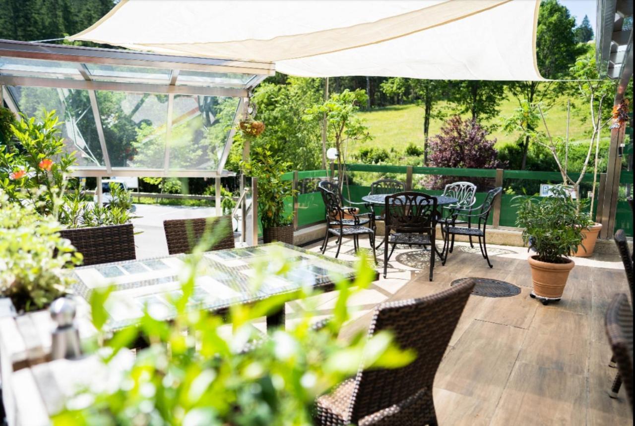 Gasthof Klug Zum Ehrensepp Modriach Ngoại thất bức ảnh